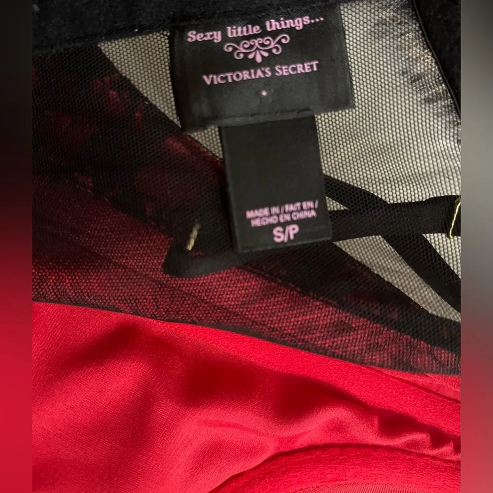 S Vs Victoria's secret
SEXY LITTLE THINGS Fantasies Collection
Senorita Costume - Picture 4 of 14